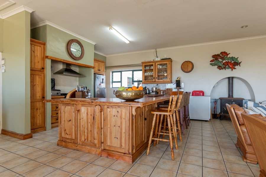 5 Bedroom Property for Sale in Duyker Eiland Western Cape